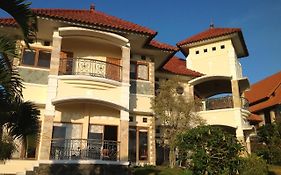 Villa Dahlia
